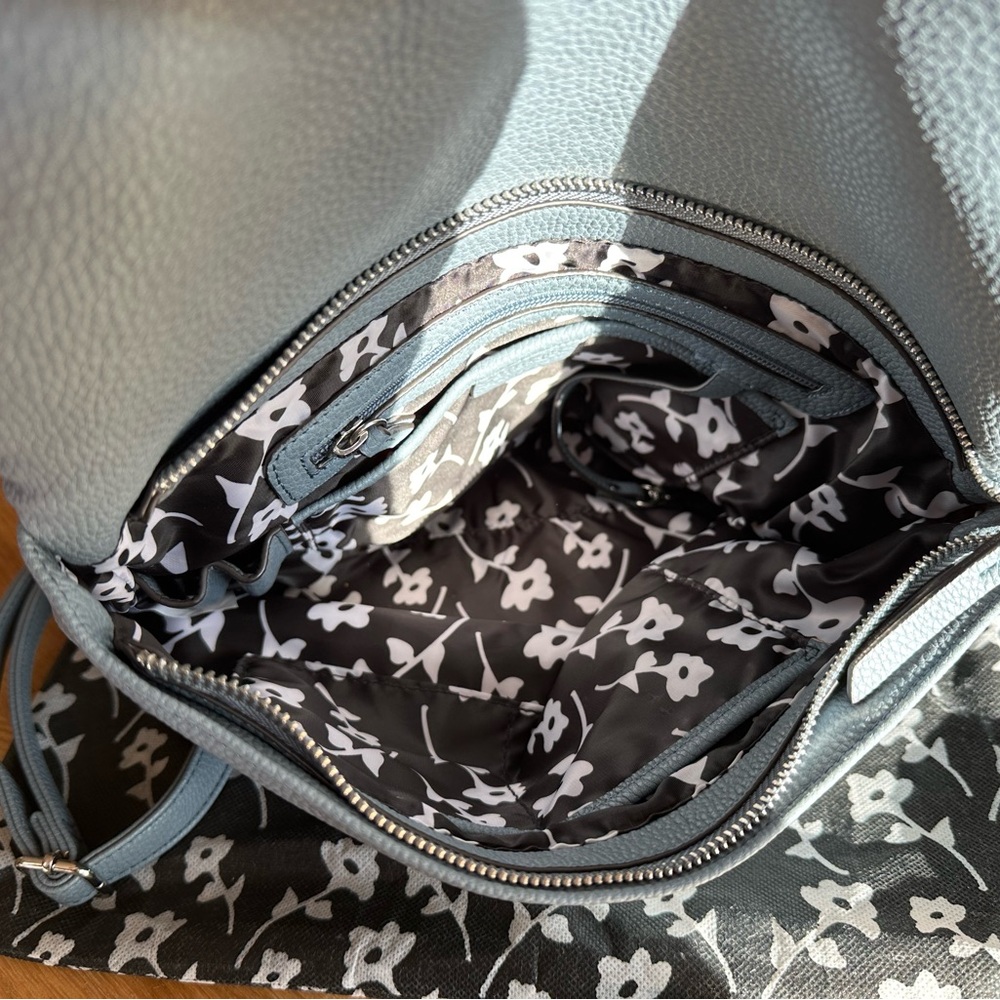 Jenna Kator Crossbody Bag - Picture 4 of 5